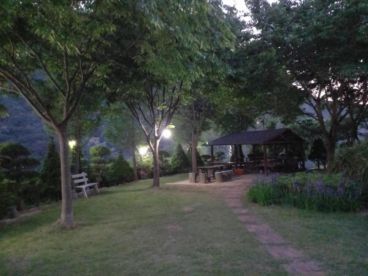 Chamjoeun Pension Chechon Экстерьер фото